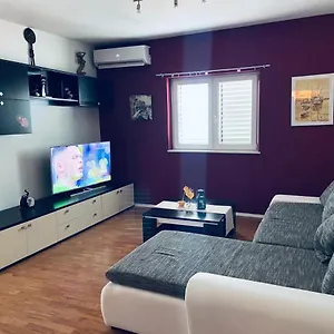 Gule Apartmán Slatine